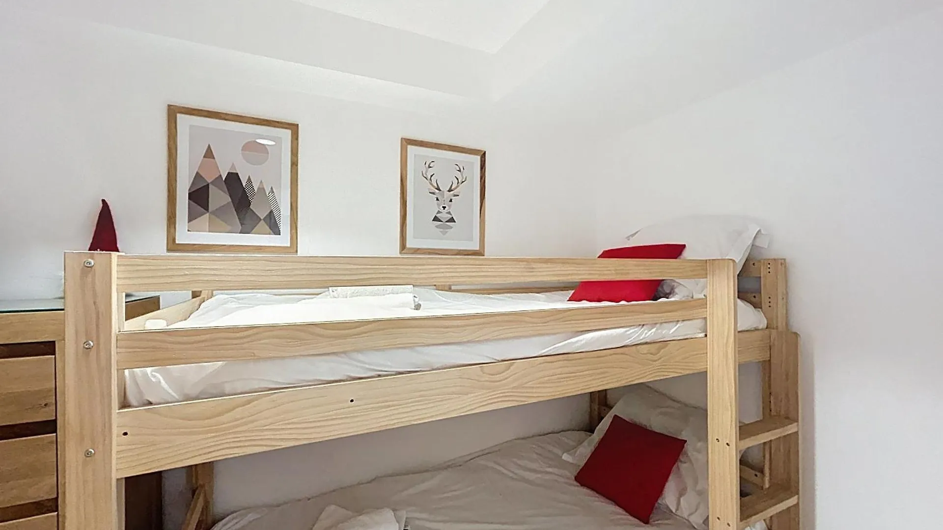 Charme-Appartement-6 Pers-Proche Piste Les Gets Apartment